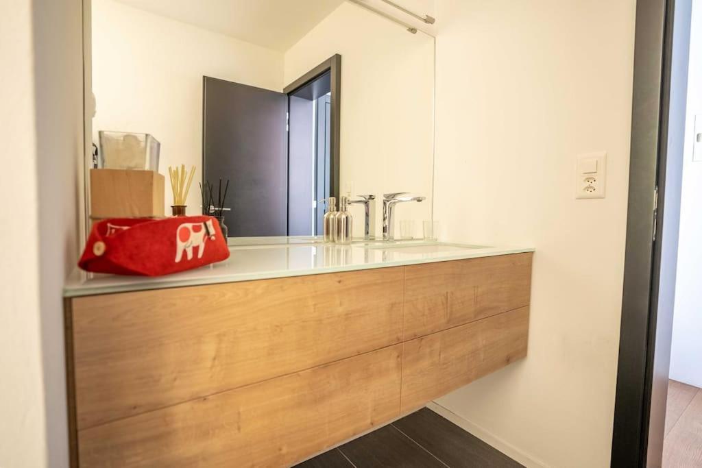 Moderne Wohnung Mit Ausblick Und Viel Sonne Zermatt Exterior foto